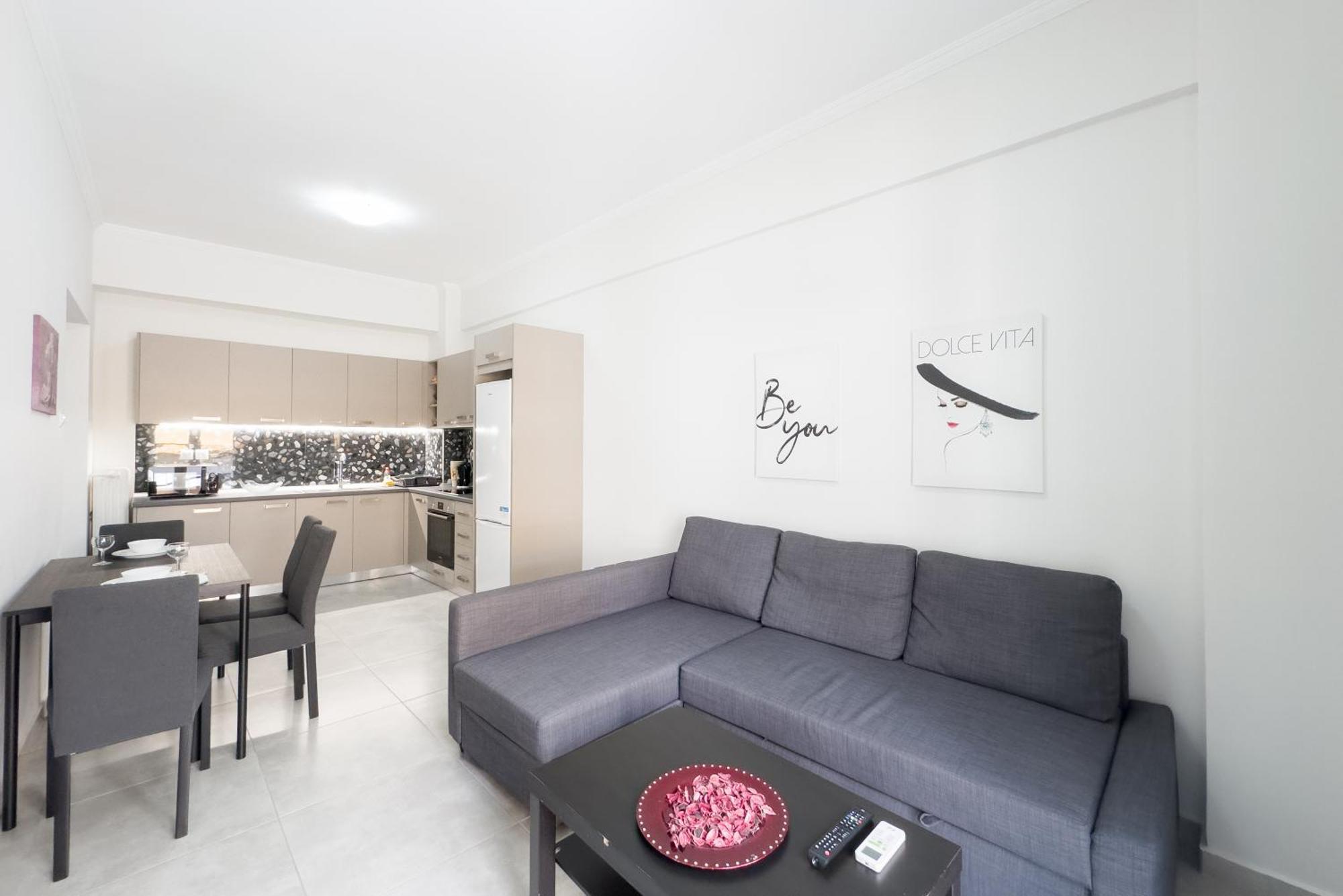 New Spacious & Stylist Piraeus